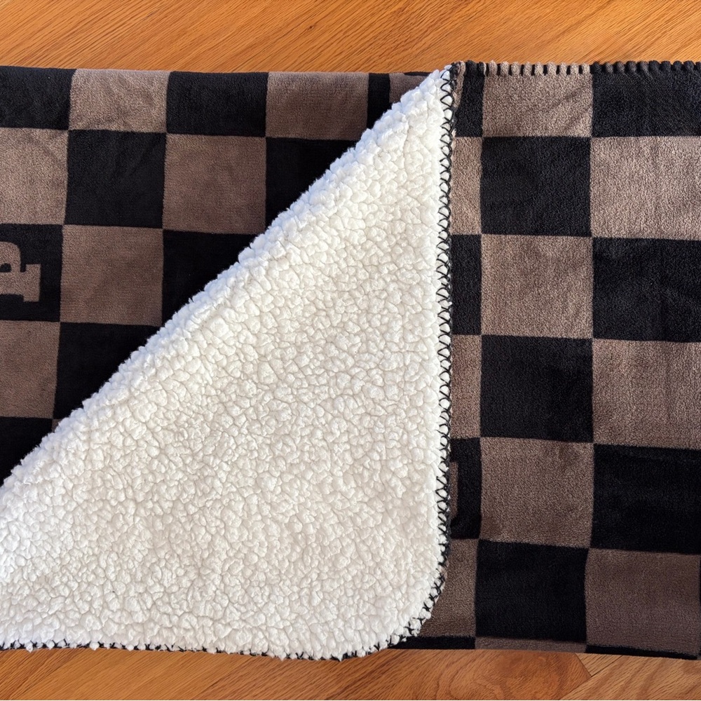 PINK Victoria's Secret Cozy Blanket